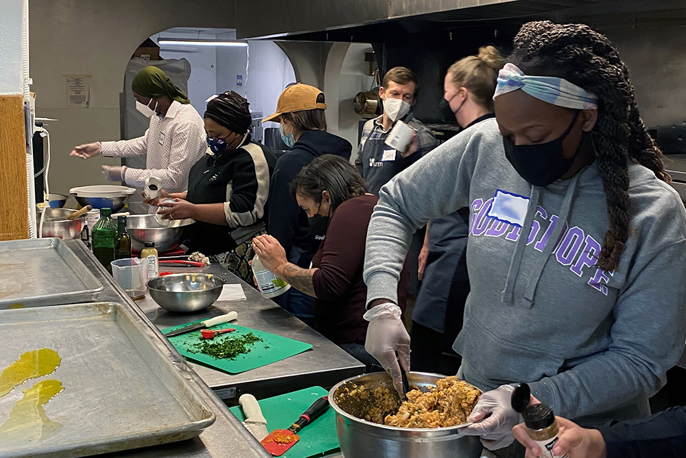 Food as Medicine Everyday classes take place every Wednesday evening for 10 weeks at the Sunrise Center in the Rockwood neighborhood.